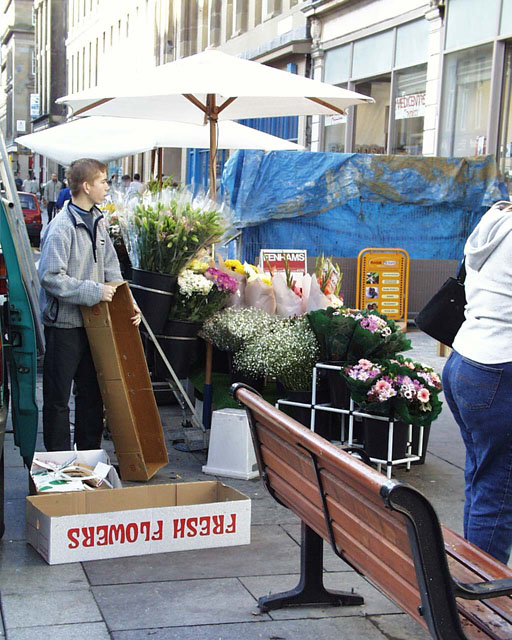 Grng_Flower_Seller