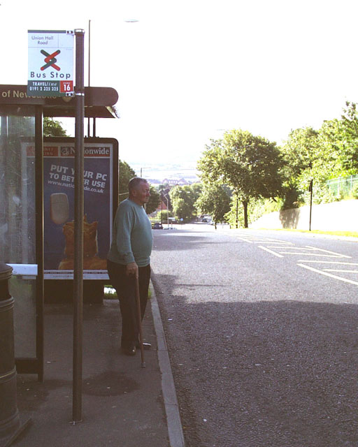 Lem_Union_Hall_Bus_Stop